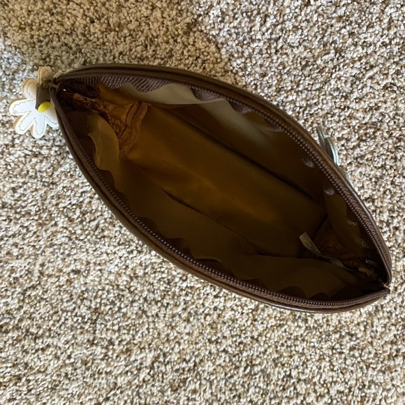 Hello Kitty Pouch - Picture 2 of 4